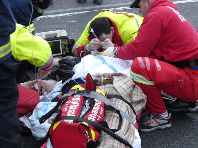 Zajištění dýchacích cest v terénu záchranáři